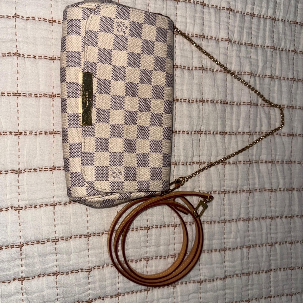 Checkered Cream and Tan Chain Bag
